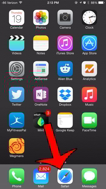 Private Browsing in iOS 8 on an iPhone 1 open the safari browser