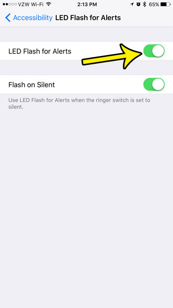 how to make the camera flash for text messages on iphone