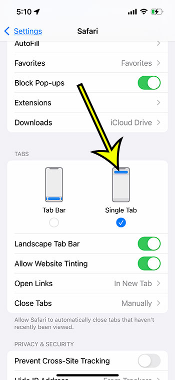 how to move the address bar back to the top of the screen on an iPhone 13