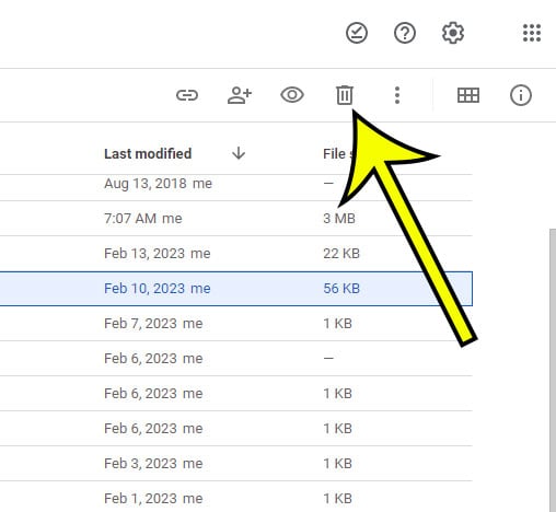 how to delete a document in Google Drive