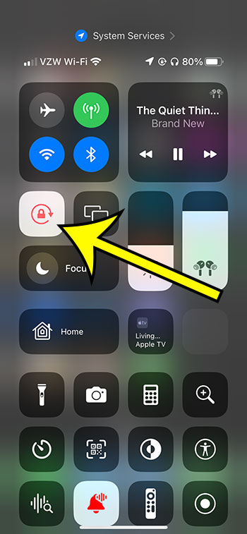 how to enable or disable screen rotation on iPhone 13